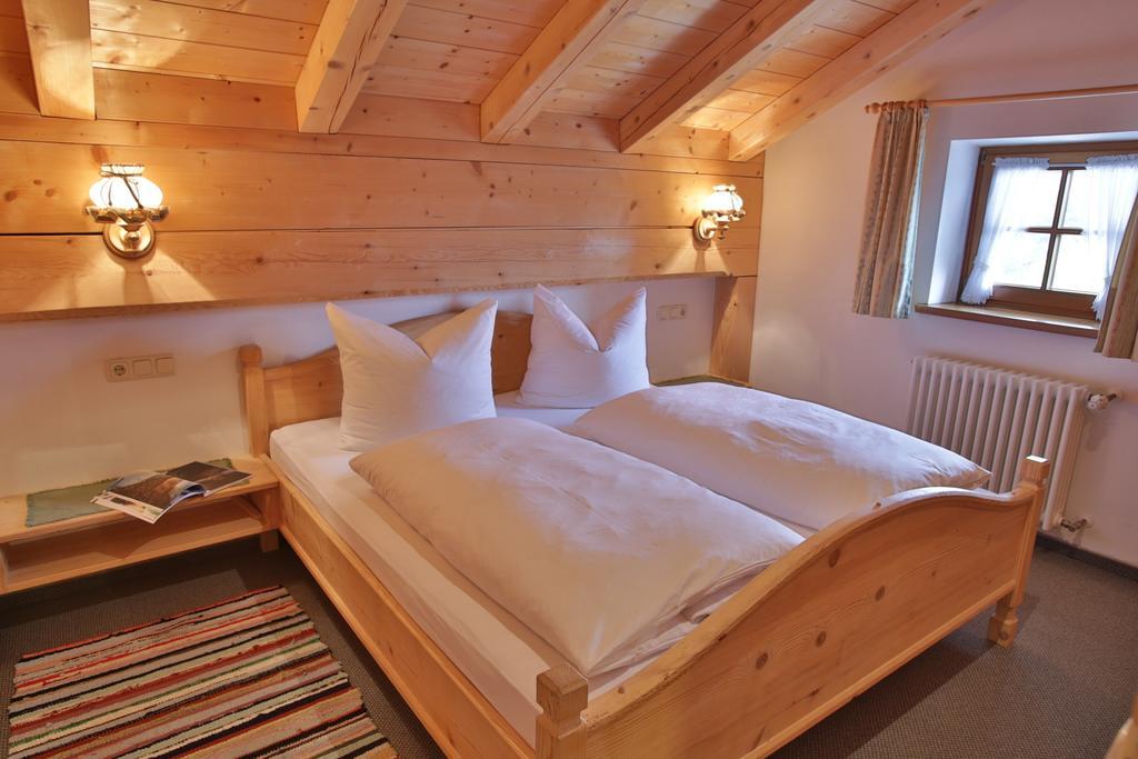 Berggasthaus Weingarten Ruhpolding Room photo