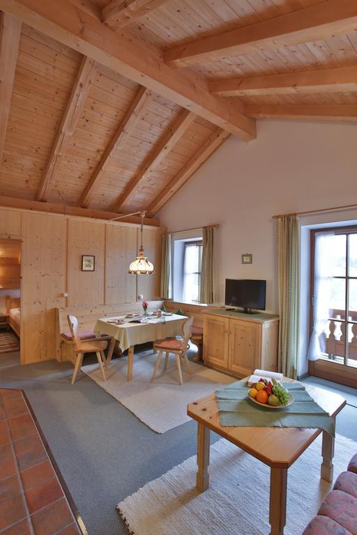 Berggasthaus Weingarten Ruhpolding Room photo